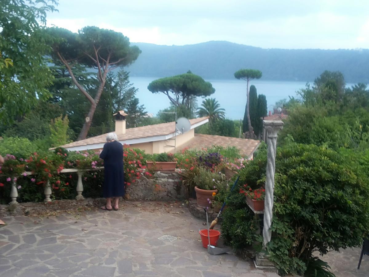 Bed&Breakfast "Fiorella" Sul Lago Castel Gandolfo Buitenkant foto