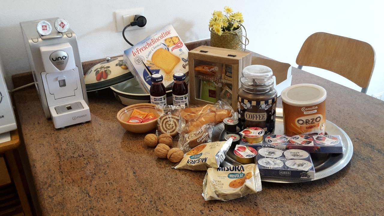 Bed&Breakfast "Fiorella" Sul Lago Castel Gandolfo Buitenkant foto