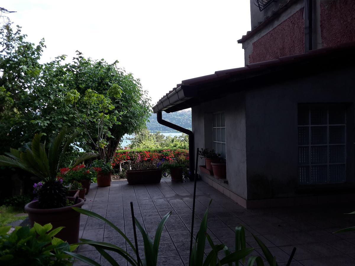 Bed&Breakfast "Fiorella" Sul Lago Castel Gandolfo Buitenkant foto