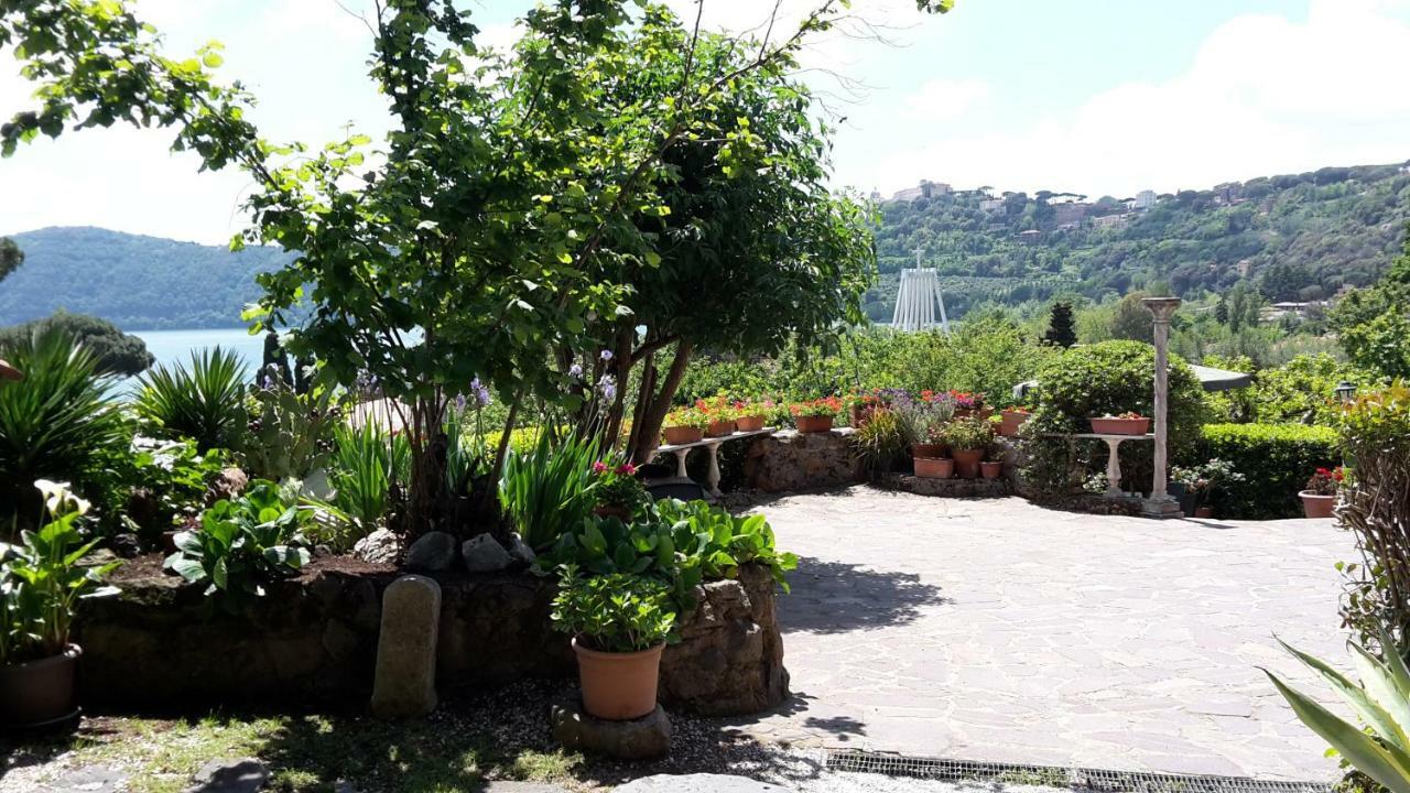 Bed&Breakfast "Fiorella" Sul Lago Castel Gandolfo Buitenkant foto